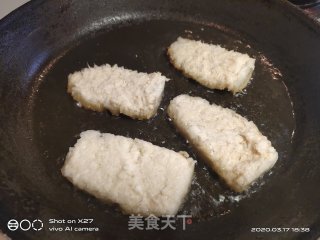 香煎鳕鱼的做法步骤：3