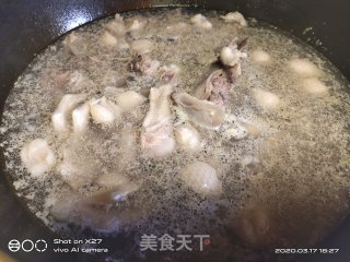 红烧老鸭的做法步骤：1