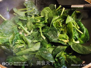 肉丝炒菠菜的做法步骤：4