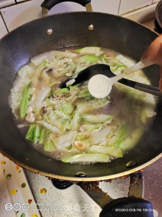 丝瓜肉丝白菜汤的做法步骤：6