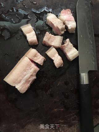 梅干菜焖五花肉的做法步骤：3