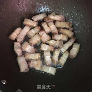 梅干菜焖五花肉的做法步骤：6
