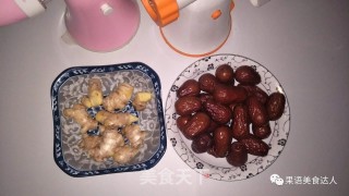 秋冬季，呵护自己，多喝姜枣茶的做法步骤：2