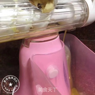 秋冬季，呵护自己，多喝姜枣茶的做法步骤：5