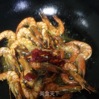 蒜蓉黑虎虾的做法步骤：4