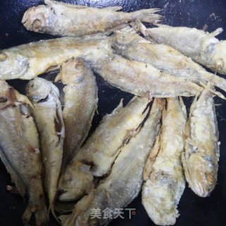 小黄花酥鱼的做法步骤：5