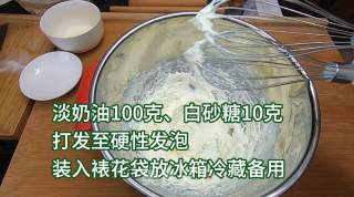 超柔软淡奶油面包，松软可口，奶香味十足，一口下去超幸福。的做法步骤：19