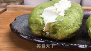 超柔软淡奶油面包，松软可口，奶香味十足，一口下去超幸福。的做法步骤：21