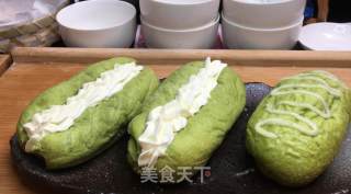 超柔软淡奶油面包，松软可口，奶香味十足，一口下去超幸福。的做法步骤：22