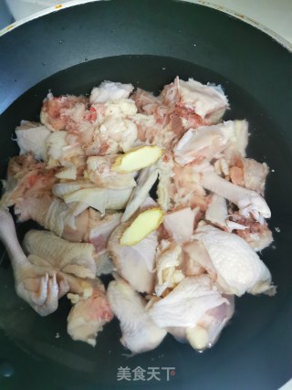 台式三杯鸡的做法步骤：1
