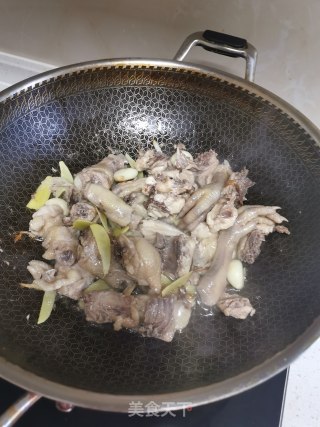 台式三杯鸡的做法步骤：5