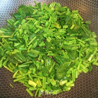 清炒芥兰菜的做法步骤：2