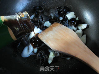 葱香木耳的做法步骤：6