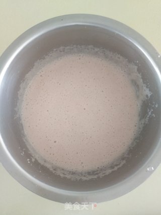 不用泡打粉、发酵和烤箱做出的山药米糕的做法步骤：2
