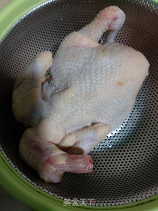 酱油鸡的做法步骤：1
