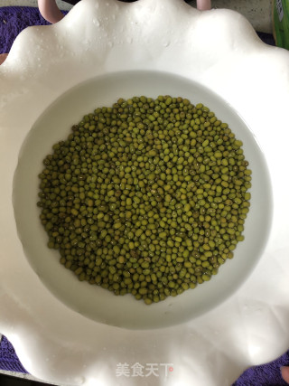 绿豆糍粑的做法步骤：2