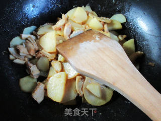 牛肚炒洋芋艿的做法步骤：9