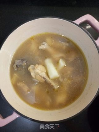 山药炖鸡翅根的做法步骤：5