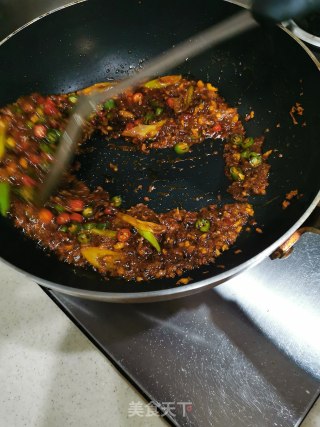 水煮鱼（料包版），麻辣味十足的做法步骤：5