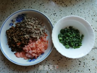 菠菜烧卖。的做法步骤：2