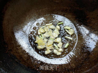 爆炒鸡肉的做法步骤：4