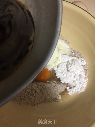 黑糖辫子面包的做法步骤：4