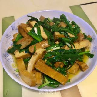 韭菜炒豆干的做法步骤：4