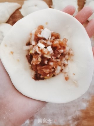 葱香肉包的做法步骤：9