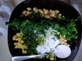 芹菜叶拌黄豆的做法步骤：7