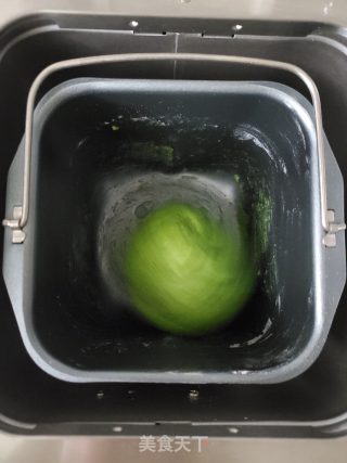 菠菜面包的做法步骤：3