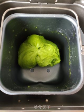 菠菜面包的做法步骤：4