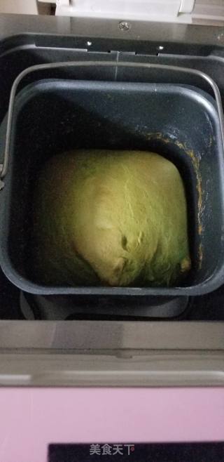 菠菜面包的做法步骤：5