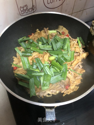 野山笋炒瘦肉的做法步骤：9