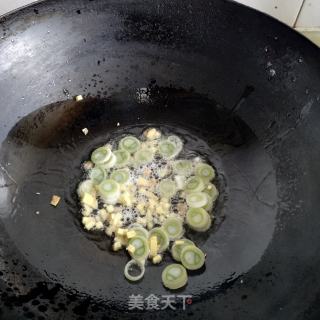 黄焖鸡的做法步骤：4