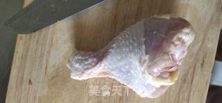 蜜汁鸡腿的做法步骤：1