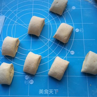南瓜刀切花卷的做法步骤：4
