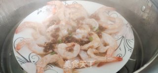 蒜泥粉丝虾的做法步骤：8