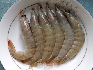 清蒸虾的做法步骤：1