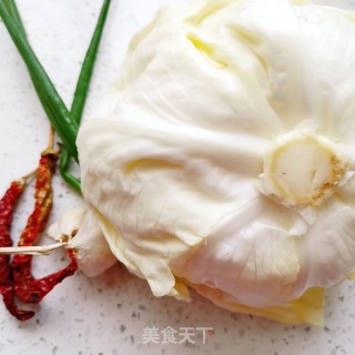 手撕包菜的做法步骤：1