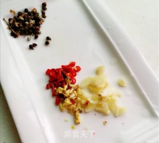 手撕包菜的做法步骤：3