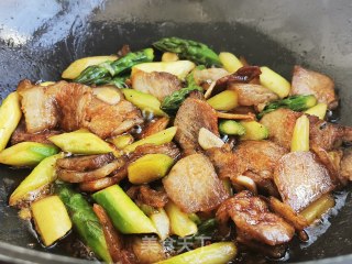 芦笋炒肉的做法步骤：8