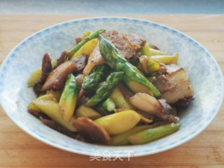 芦笋炒肉的做法步骤：9