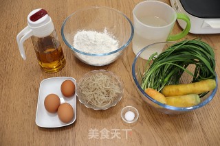 免揉面韭菜盒子的做法步骤：1