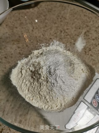 自制油条的做法步骤：1