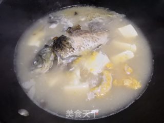 鲫鱼豆腐汤的做法步骤：7