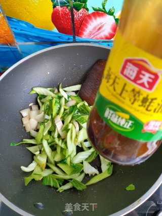 五花肉炒油菜的做法步骤：6