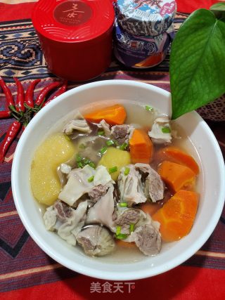 护心肉煲苹果胡萝卜汤的做法步骤：10