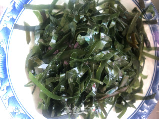 干豆腐丝拌海带的做法步骤：1