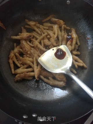 简单下饭鸡爪煲的做法步骤：5