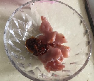菠菜滑肉汤（春日应季美食）的做法步骤：1